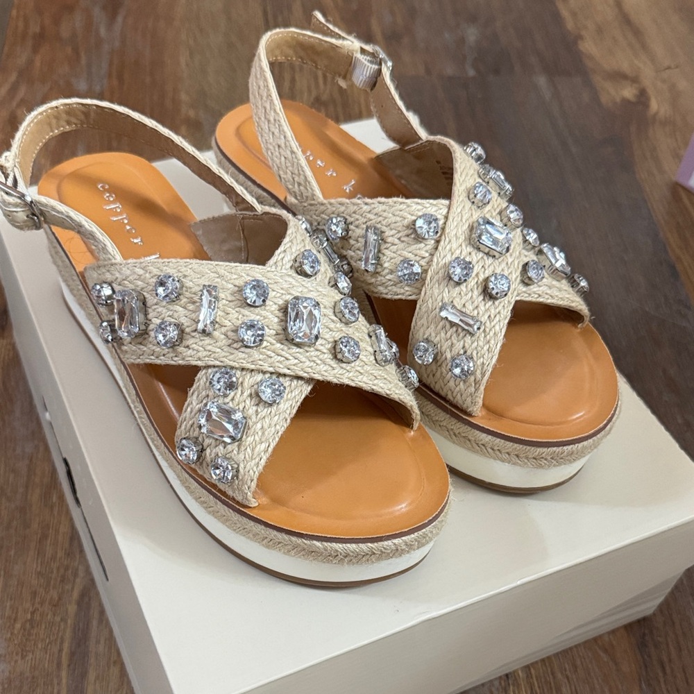 Copper Key FIREFLY Crystal Embellished Natural color Sandals size 8